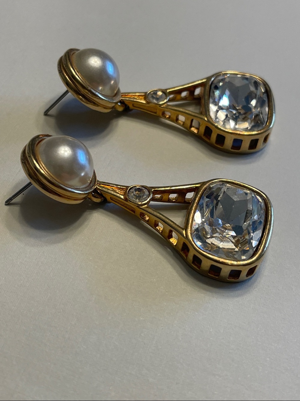 Vintage Swarovski Crystal Drop Earrings - Picture 3 of 6